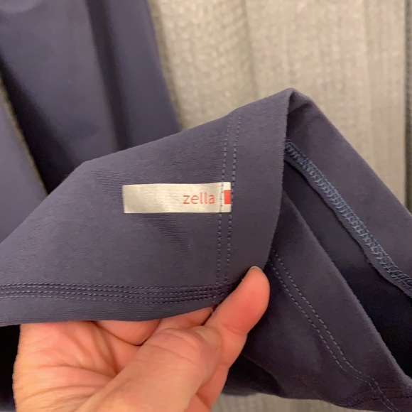 Zella yoga leggings . Grey . Size 6 - Picture 4 of 4